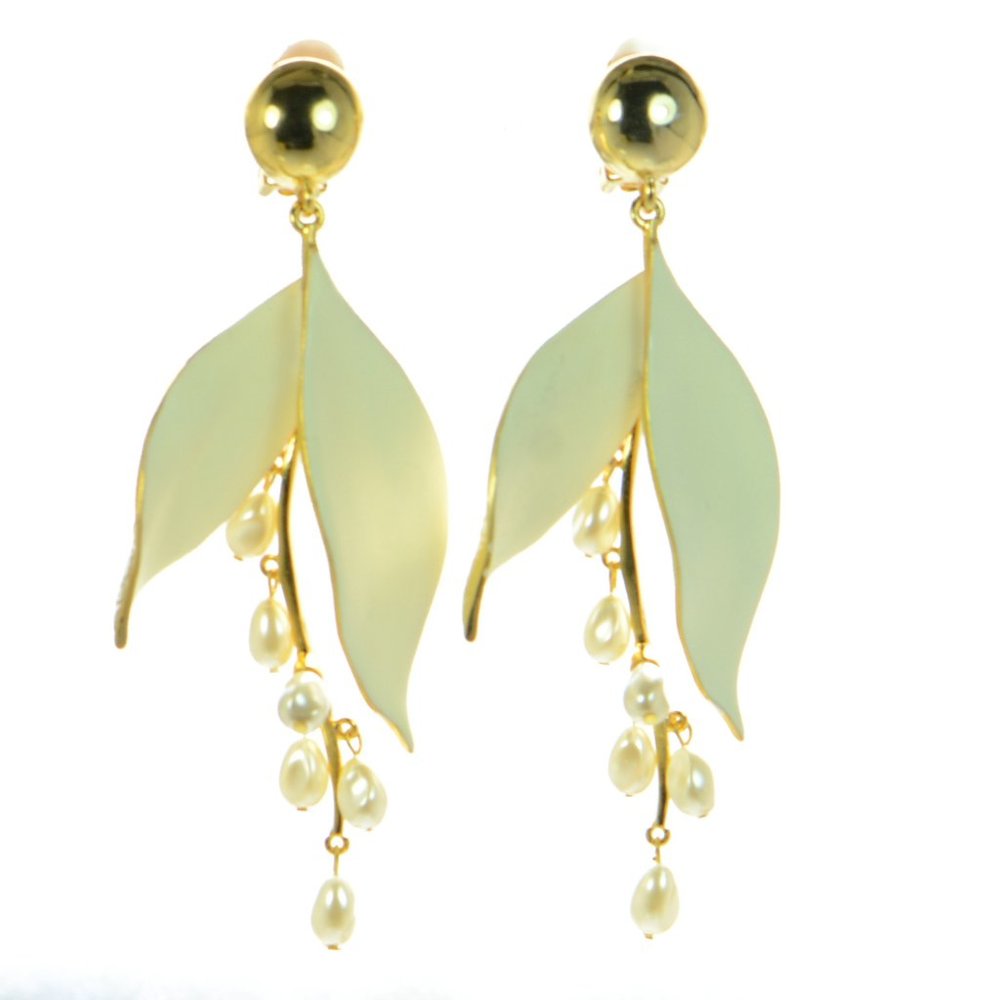 ADAM LIPPES Lily of the Valley Pearl Earrings